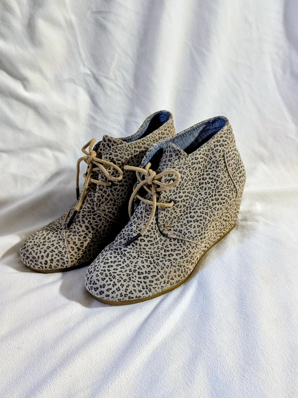 Toms desert wedge